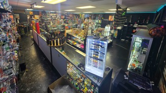 Crown'd Smoke Shop 
