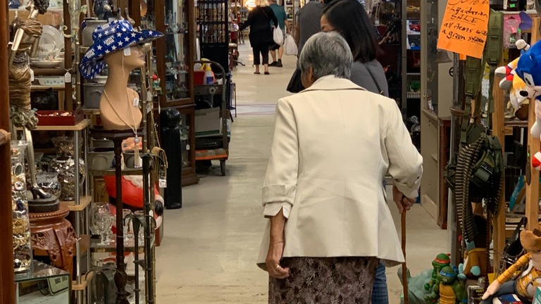Almost All Vendors Are Long Term