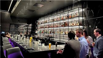 Money Making Restaurant on Ocean Drive, Miami Beach