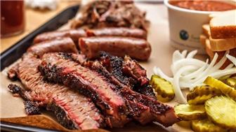 Iconic BBQ Destination with Decades of Success in Premier Location!