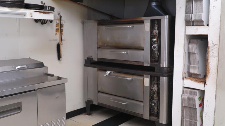 Pizza Ovens & Checkout