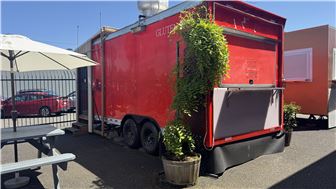 Fully Equipped FOOD TRUCK for sale!!