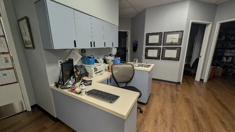 MA Desk Station MA Desk Station