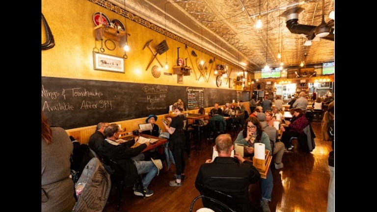 Train lunch rush Train lunch rush