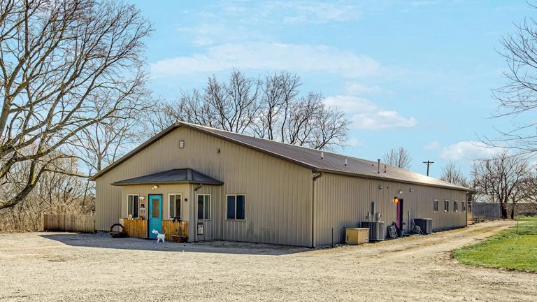 4400 sf Kennel Facility 