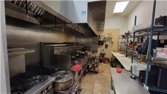 Established restaurant w/full commercial kitchen in downtown Portland