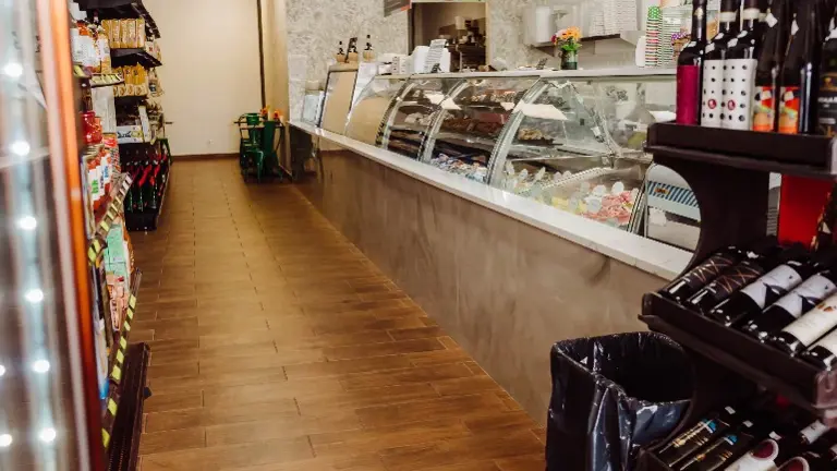 Bakery Floor displays