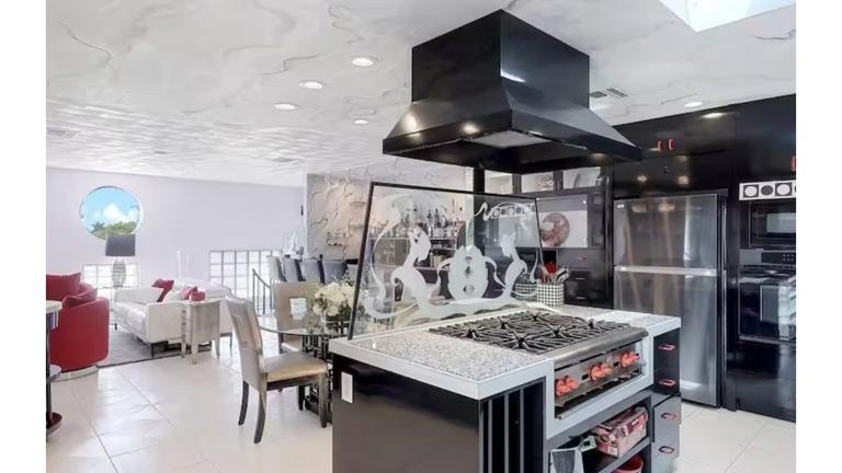 Gourmet Kitchen