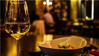 Confidential Restaurant Opportunity – Prime Corner Location | Chicago