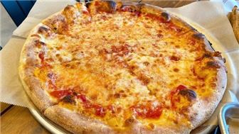 Legendary Pizzeria & Italian Eatery – $1.55M Gross