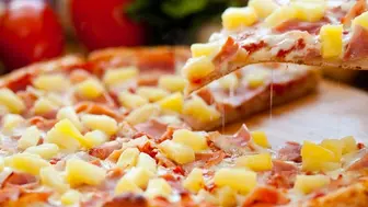 Turnkey Pizzeria Dream! 40-Year Legacy – SBA Approved – Only $65K Down