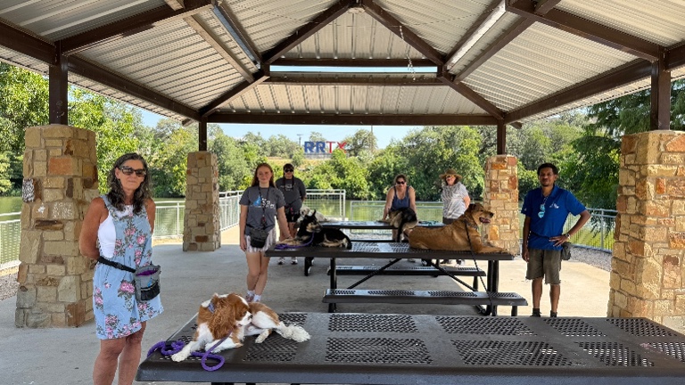 Graduates of our programs can attend our weekly Support Classes for free at any Dog Wizard location