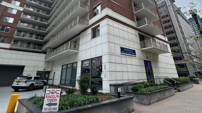 Street entrance 