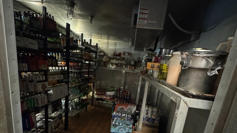 Walk-in commerical fridge
