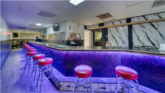 Industrial Warehouse Kitchen & Cafeteria For Sale  In Hialeah