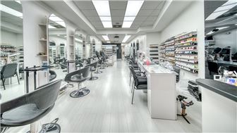 Full Service Beauty Salon On 8th Street
