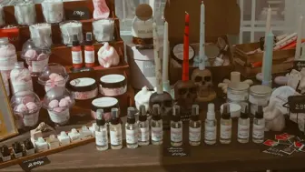 Unique Opportunity-Creative Financing-Longtime Fantastic Gift Store