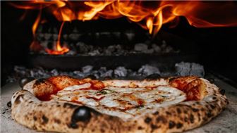 Popular Longstanding Local Pizza and Italian Restaurant