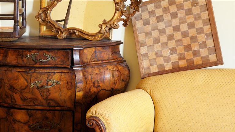 Used Furniture Store