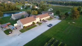 Award Winning vineyard , winery and event venue