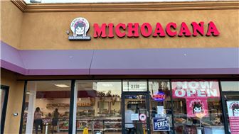 High Volume Ice Cream Shop - Manufacture & Retail- 3 Business In 1