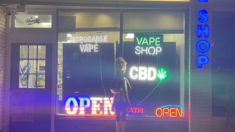 profitable Smoke shop in stamford CT for sale 