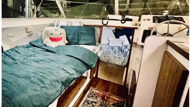 Hide away bed 