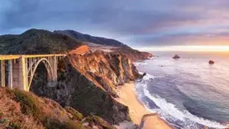 Short-term/Vacation Rental Property Management -Turnkey, Home-based, Manager-run, Fully Staffed - Top Franchise Brand - $779,000 Income!