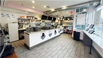 Cambridge (Harvard Square) Café in Prime Location!