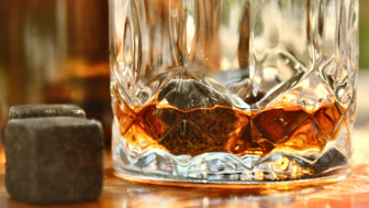 Profitable Neighborhood Bar w/ Real Estate & 4COP Liquor License