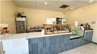 Bakery in Prime Arcadia Location with High Foot Traffic