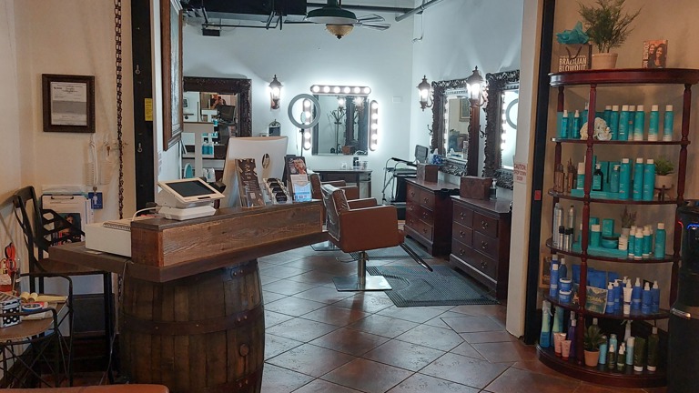 Salon Kiosk