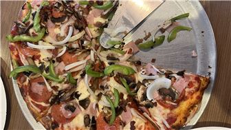 Down Town Montebello Pizza & Chicken , Pop Restaurant