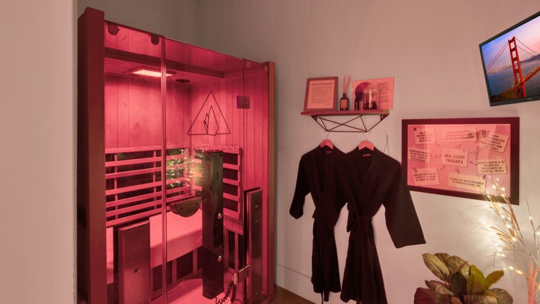 red light sauna
