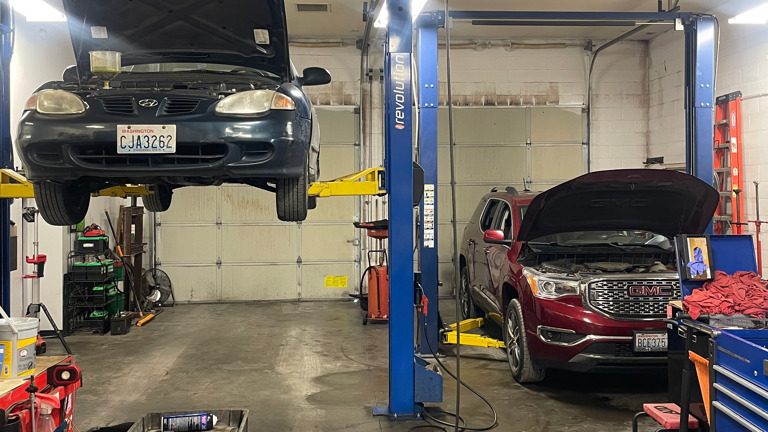 Hoist Bays