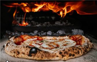 Pizza/Coffee/Bakery Business for Sale: Opportunity Knocks