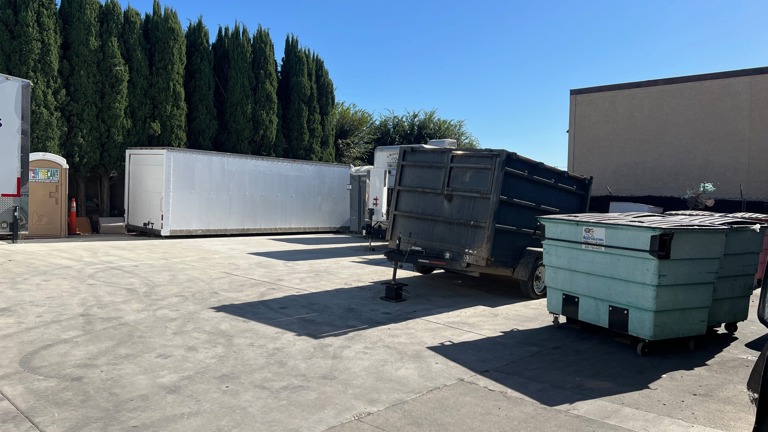 Moorpark side yard 