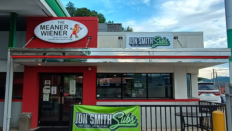 Jon Smith Subs & The Meaner Wiener Middlesboro, KY