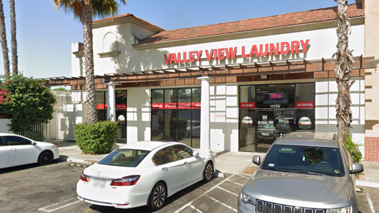 Beautiful- Modern Laundry
