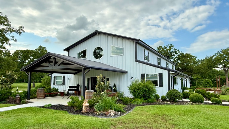 4,350sqft Barndominium Style Wedding/Event Center