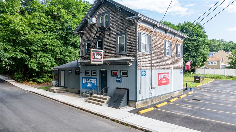 Walker&amp;#39;s Pub