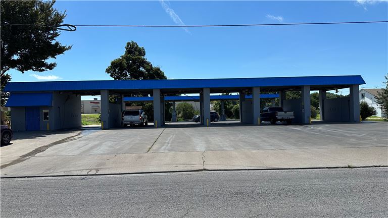 Royal Car Wash photo