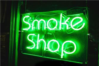 SMOKE SHOP, HIGH VOL, MONTHLY NET $15K AVG.