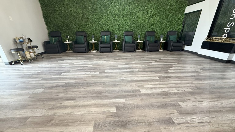 Lounge 2 