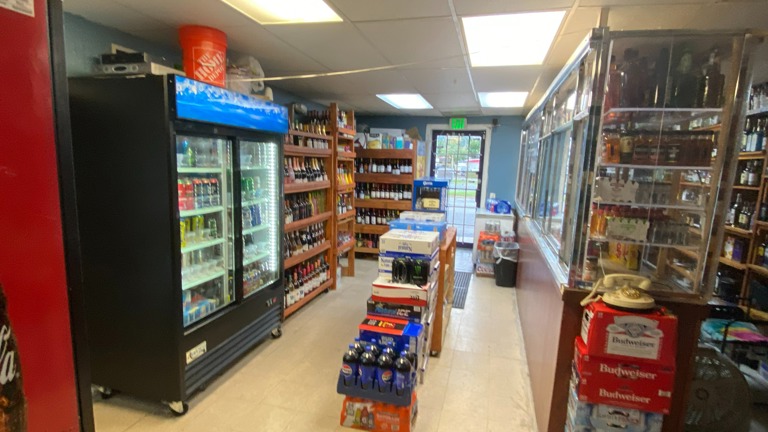 Nice Liquor Store 