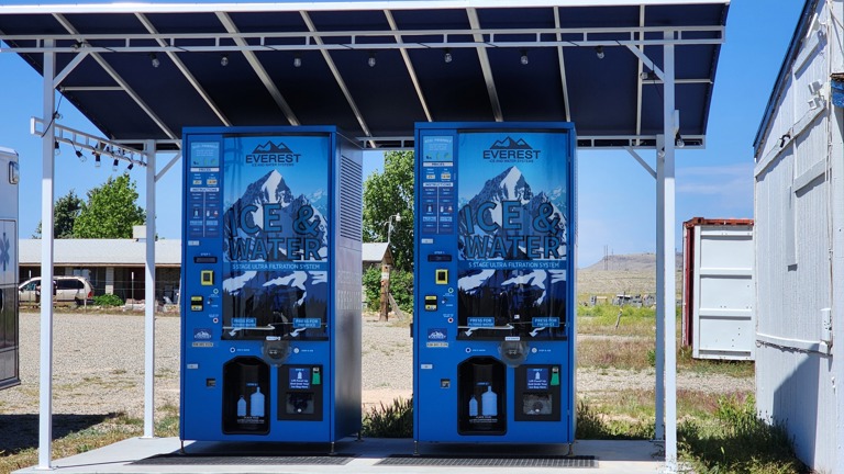 HWY 89/Outerloo Rd - Ice and Water vending location