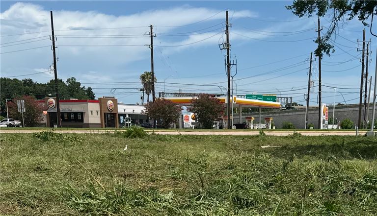 Land- Prime corner lot
