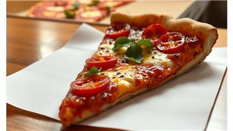 High-Volume Pizzeria with Seating for 100 – Netting $450K