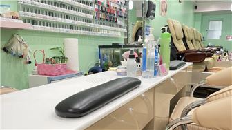 Turn Key High-End Nail Salon [8 Yrs]