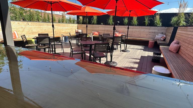 Full Rooftop Bar